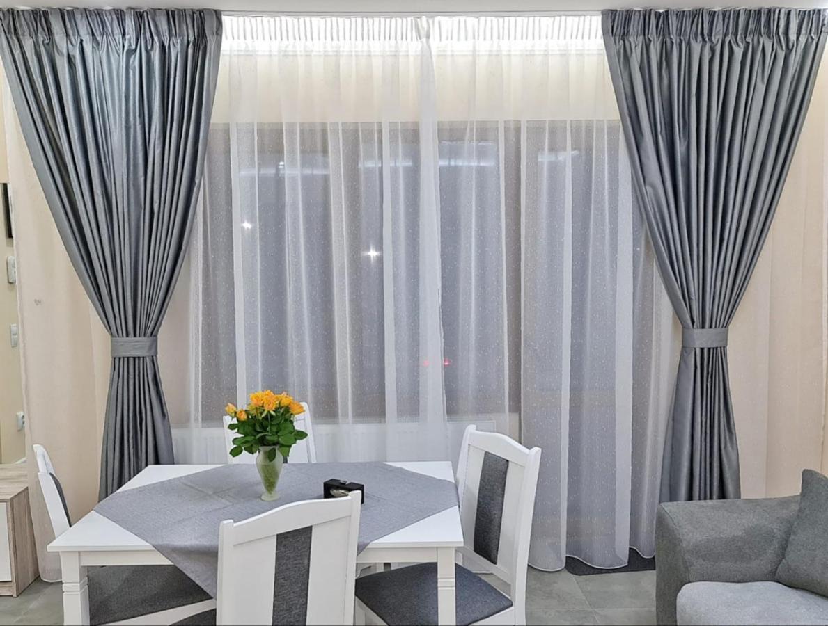 Apartament Lexannona Busteni Luaran gambar
