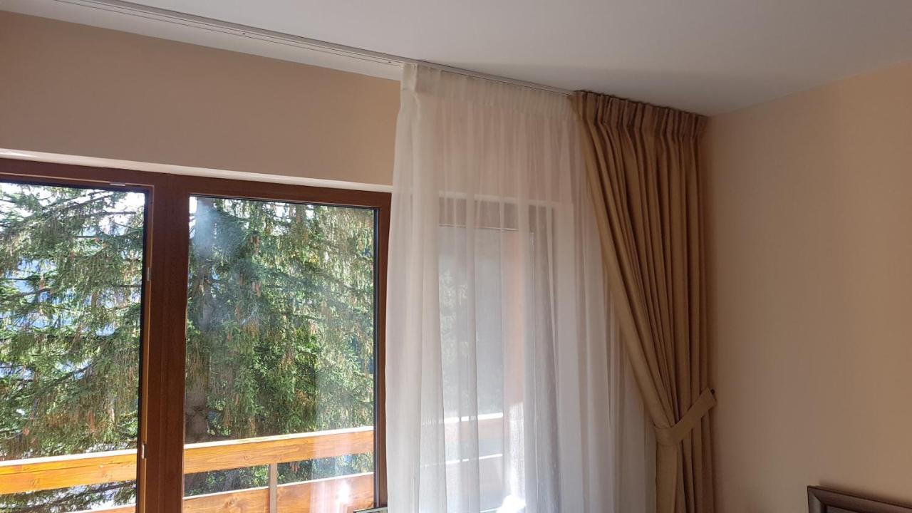 Apartament Lexannona Busteni Luaran gambar